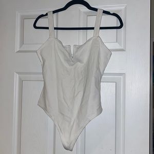 NWOT Babaton Bodysuit (from Aritzia)